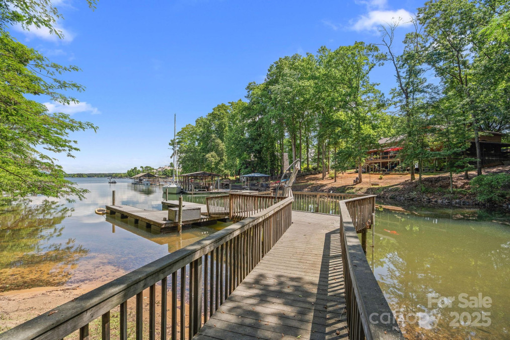 188 Stonemarker Rd Mooresville, NC 28117