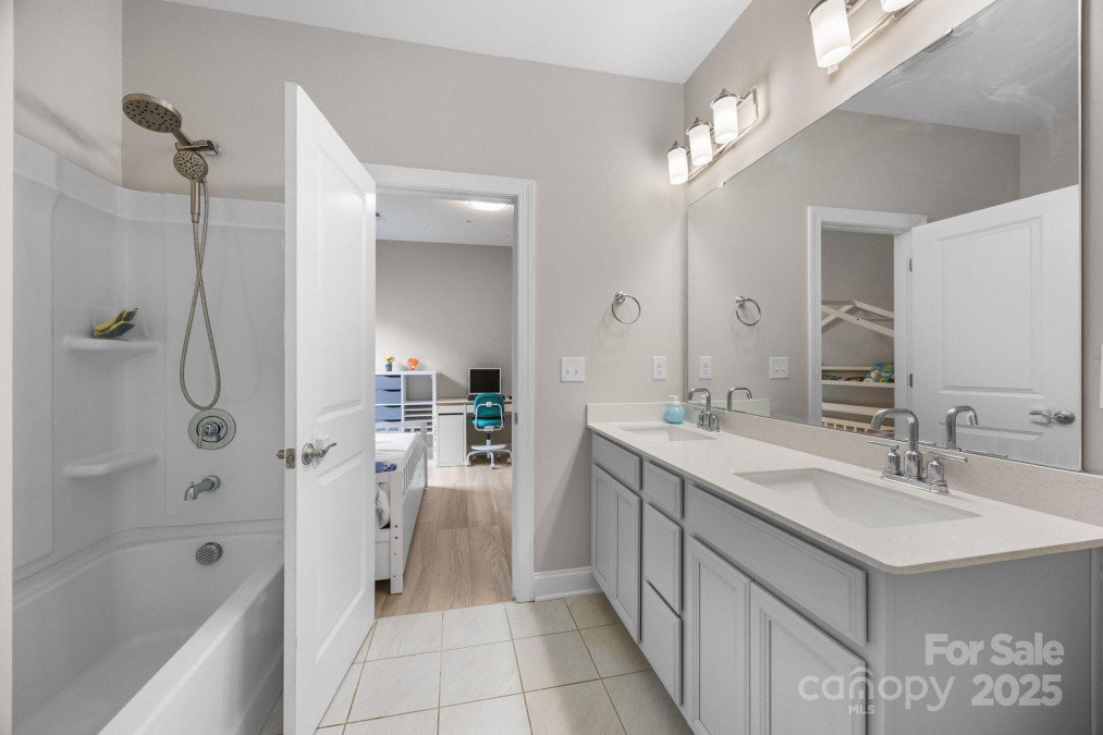 4008 Leyland Ct Charlotte, NC 28227