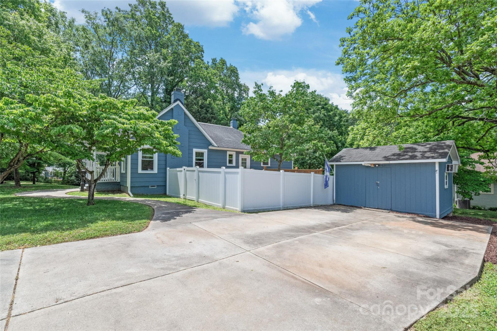 219 Lee St Fort Mill, SC 29715