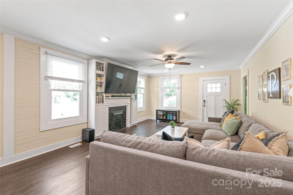 219 Lee St Fort Mill, SC 29715