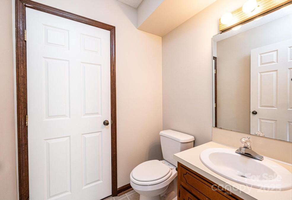 1330 5th St Hickory, NC 28601