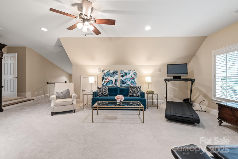14701 Jockeys Ridge Dr Charlotte, NC 28277