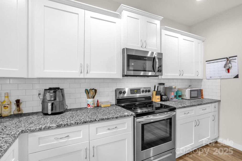 2908 Burgess Dr Charlotte, NC 28208