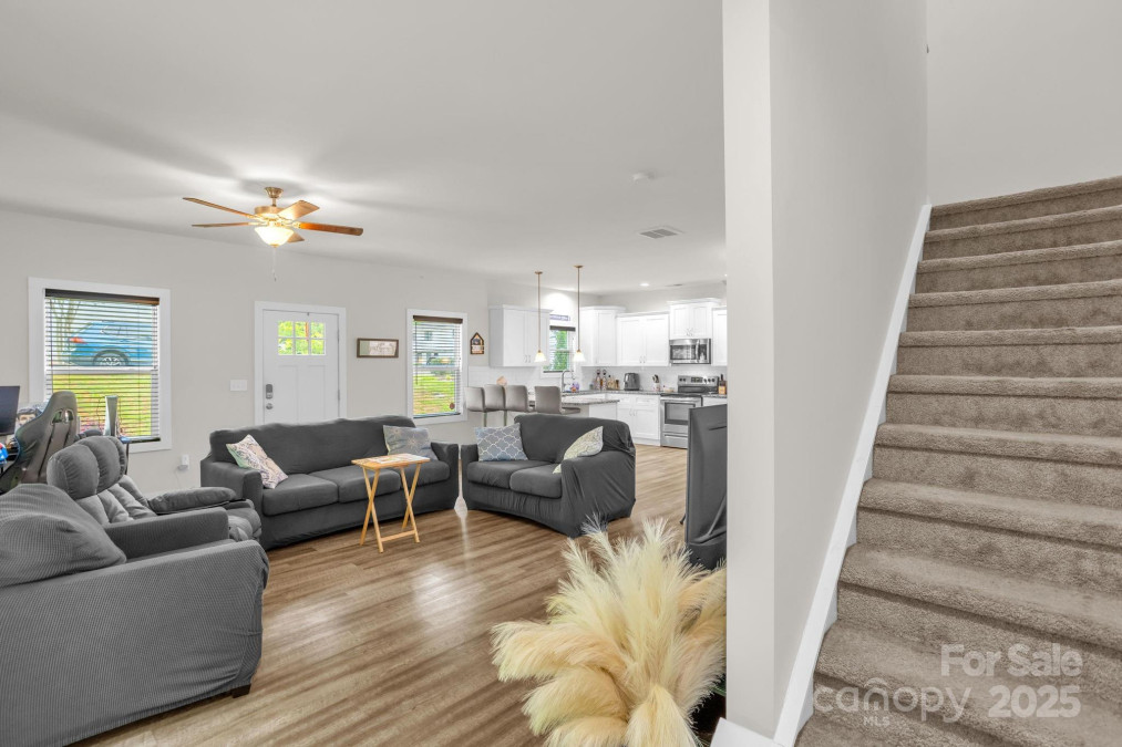 2908 Burgess Dr Charlotte, NC 28208