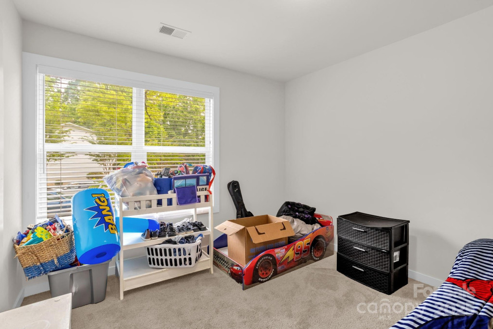 2908 Burgess Dr Charlotte, NC 28208