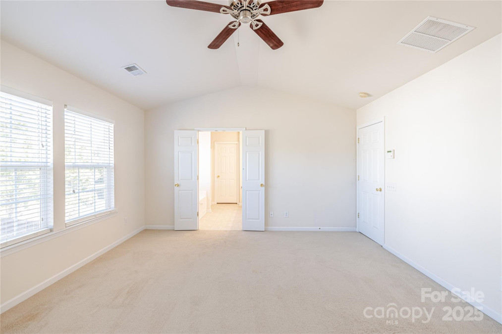 2802 Azalea Hills Dr Charlotte, NC 28262