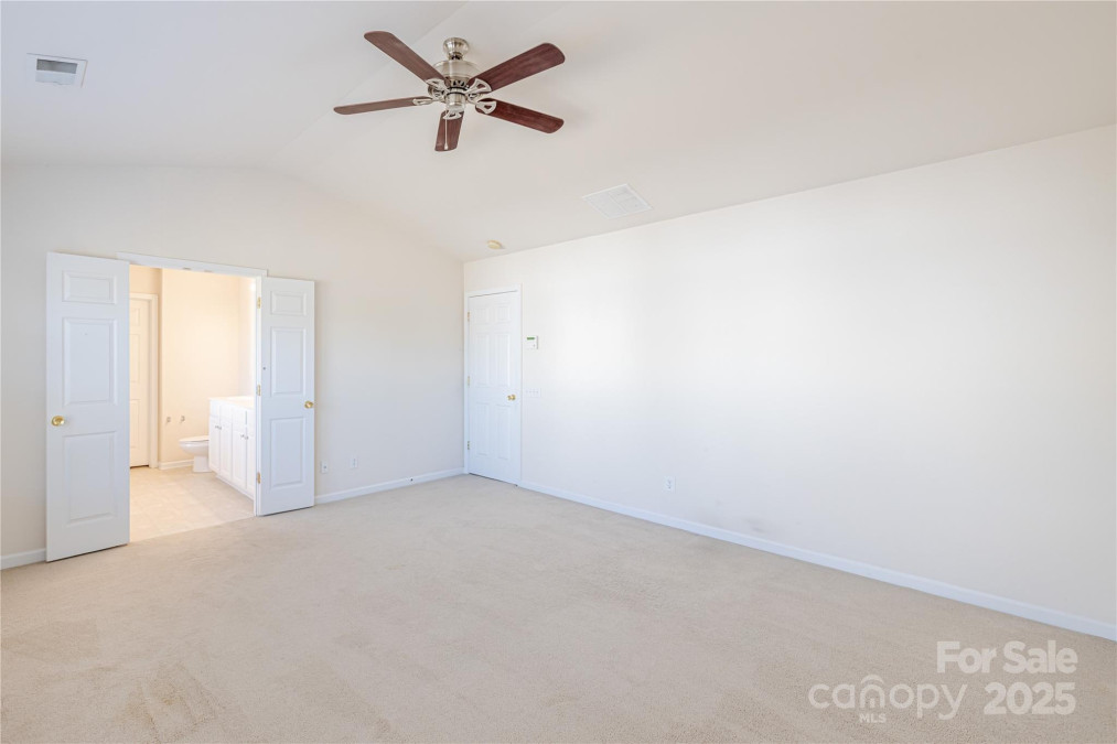 2802 Azalea Hills Dr Charlotte, NC 28262