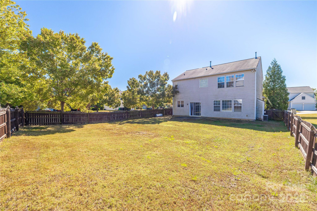 2802 Azalea Hills Dr Charlotte, NC 28262