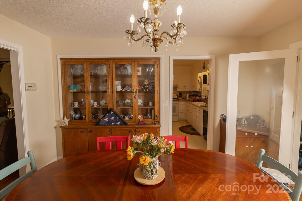 1352 Cherokee St Blacksburg, SC 29702
