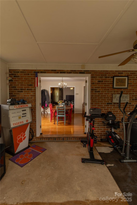 1352 Cherokee St Blacksburg, SC 29702