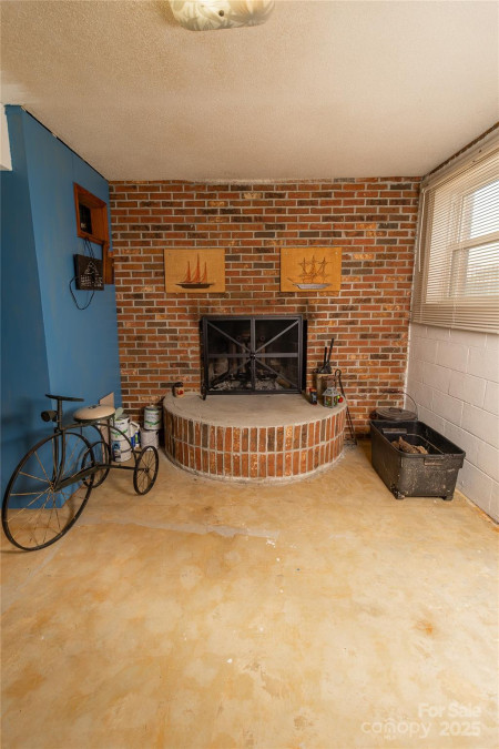 1352 Cherokee St Blacksburg, SC 29702