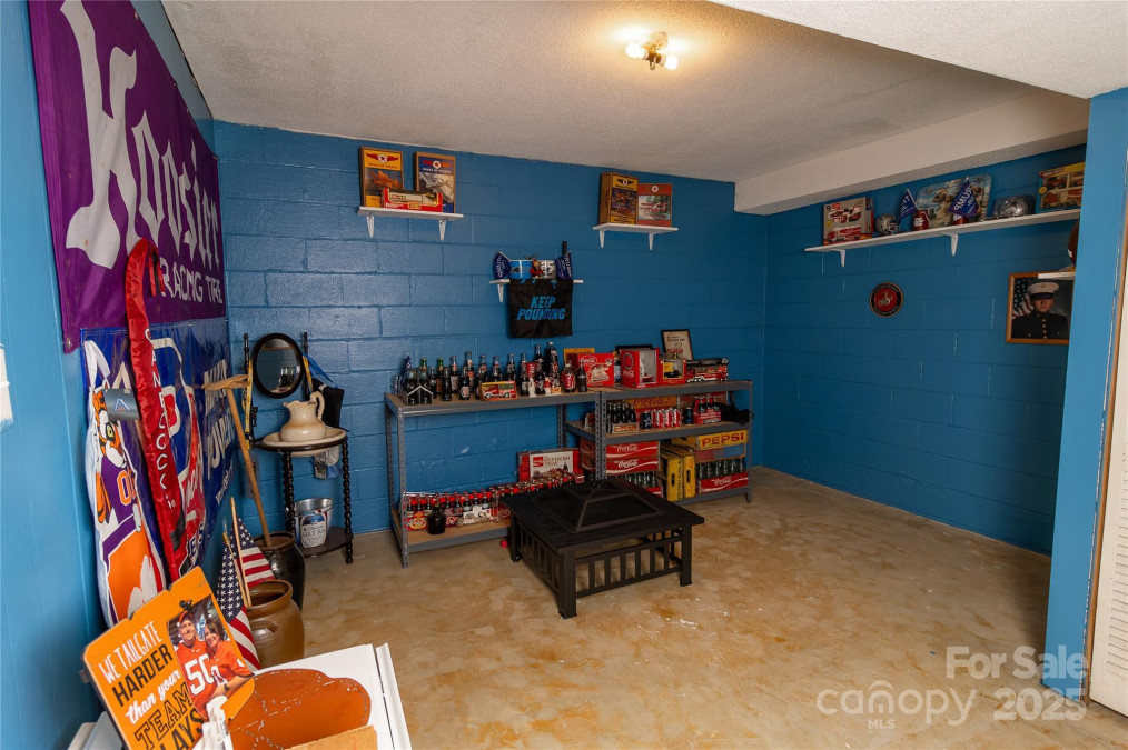 1352 Cherokee St Blacksburg, SC 29702
