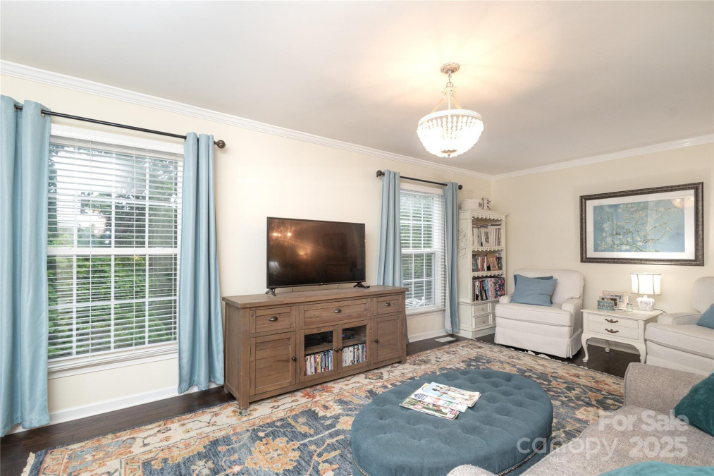 8306 Knights Bridge Rd Charlotte, NC 28210