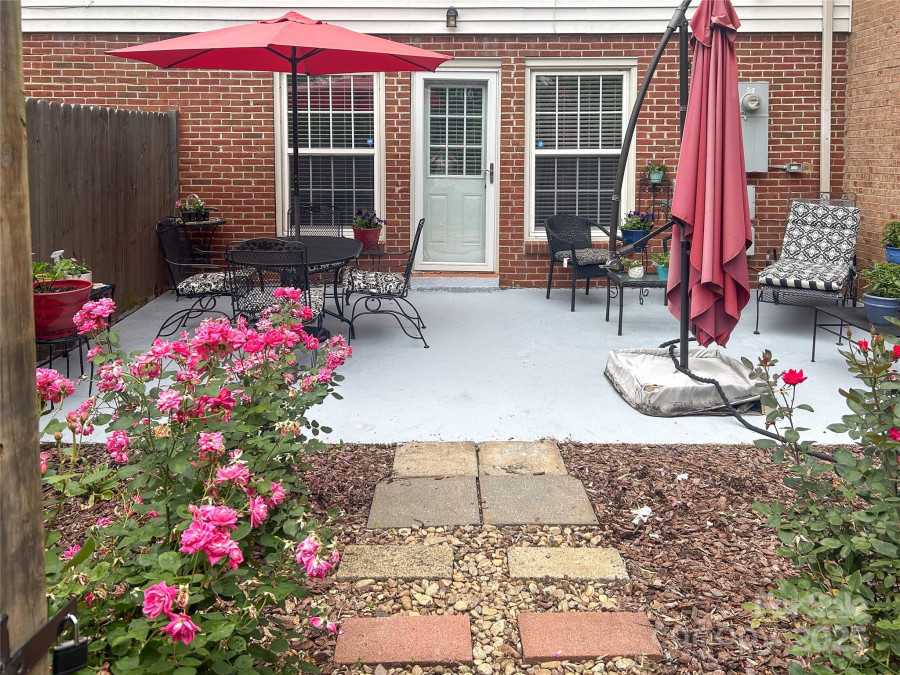 8306 Knights Bridge Rd Charlotte, NC 28210