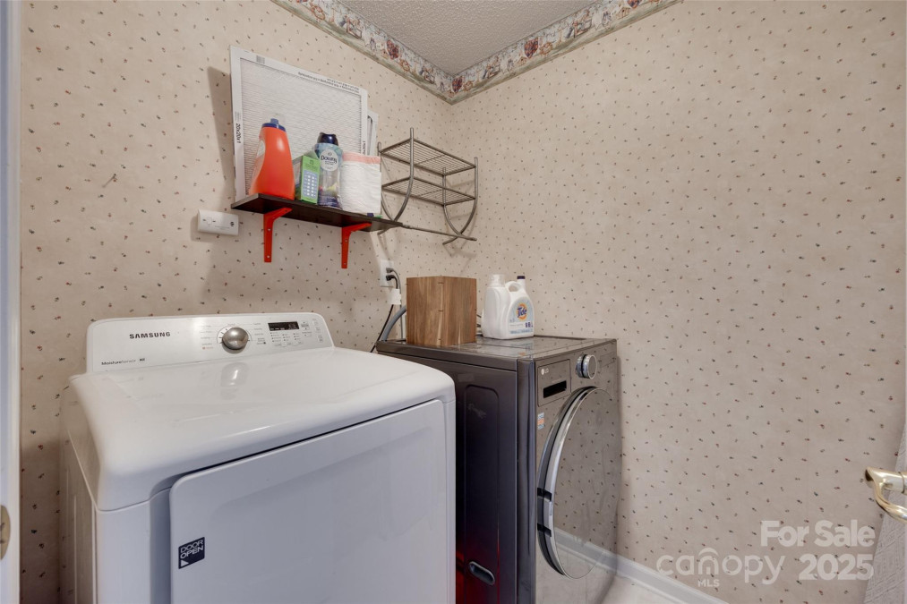 12719 Vantage Point Ln Huntersville, NC 28078