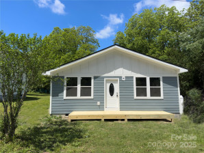 300 Center St Thomasville, NC 27360