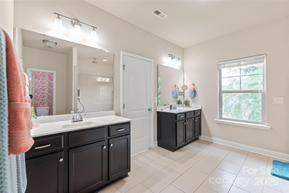 4225 Abernathy Pl Harrisburg, NC 28075