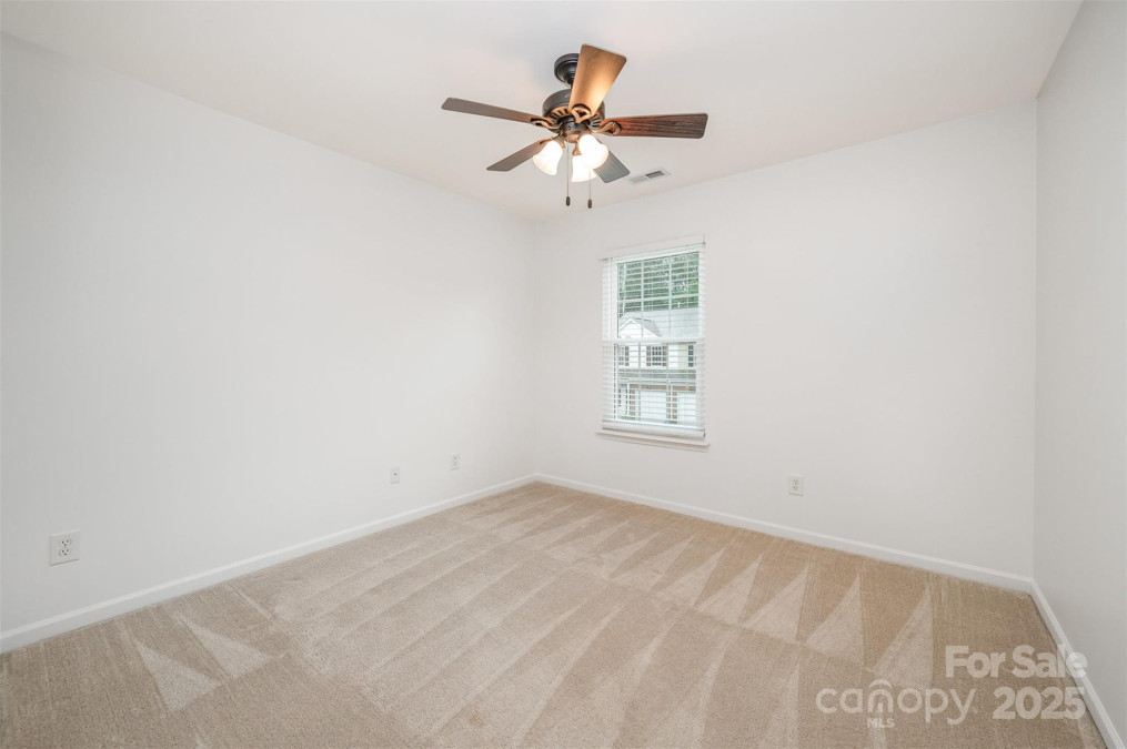 15554 Stronvar House Ln Charlotte, NC 28277