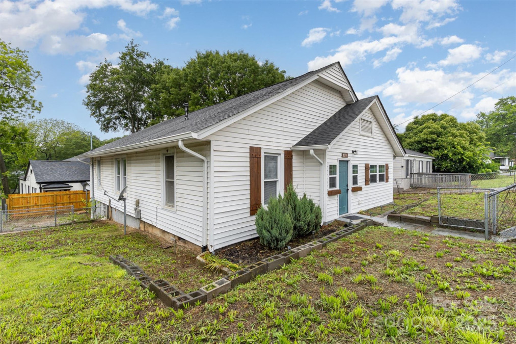 417 Broad St Gastonia, NC 28052