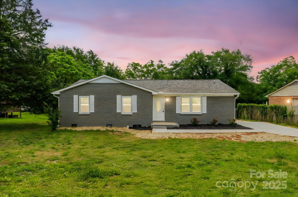 2511 Linwood Rd Gastonia, NC 28052