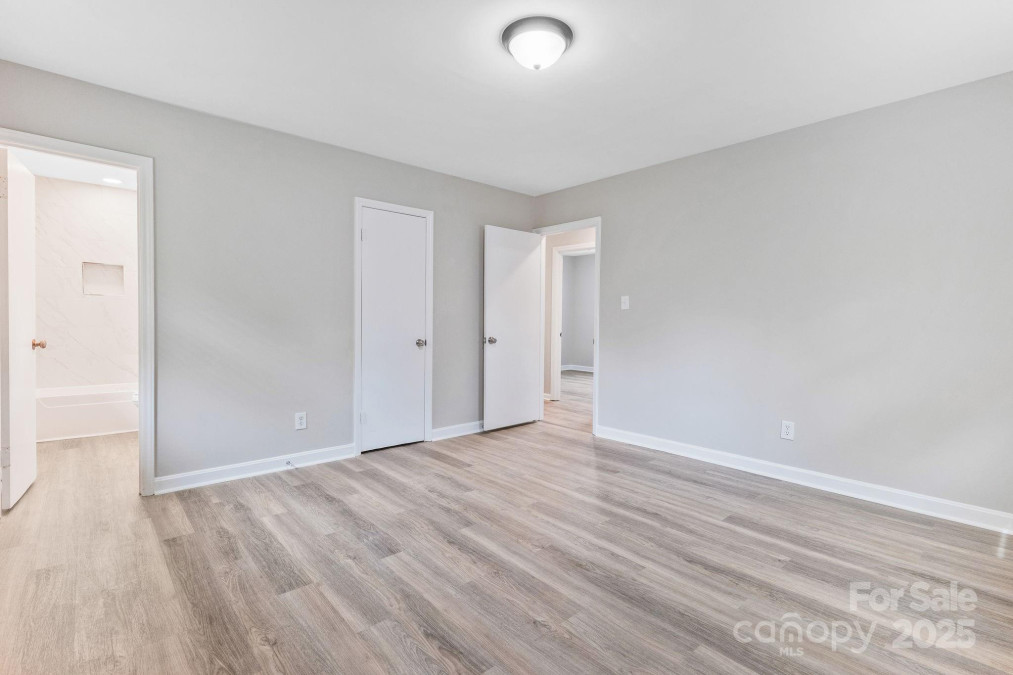 2511 Linwood Rd Gastonia, NC 28052