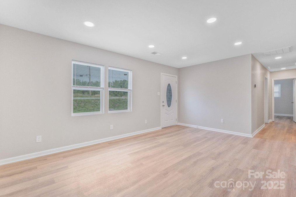 2511 Linwood Rd Gastonia, NC 28052