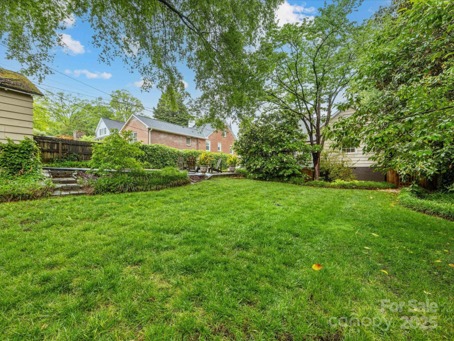 2432 Hassell Pl Charlotte, NC 28209