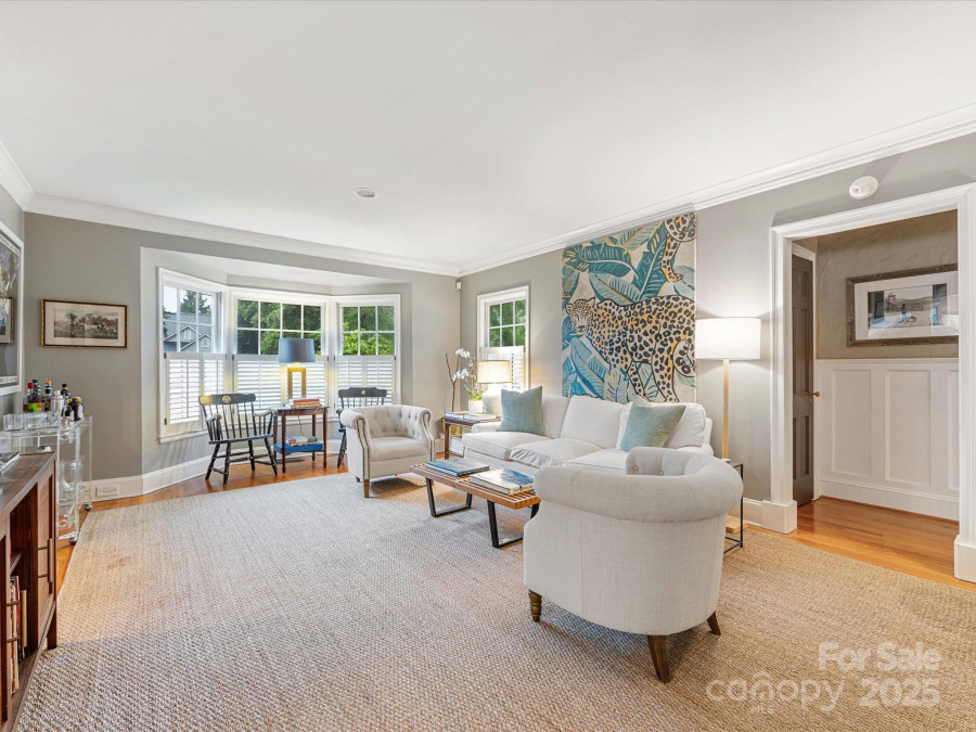 2432 Hassell Pl Charlotte, NC 28209