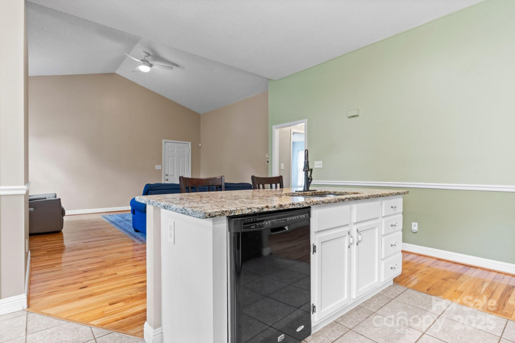 109 Gatwick Ct Statesville, NC 28677