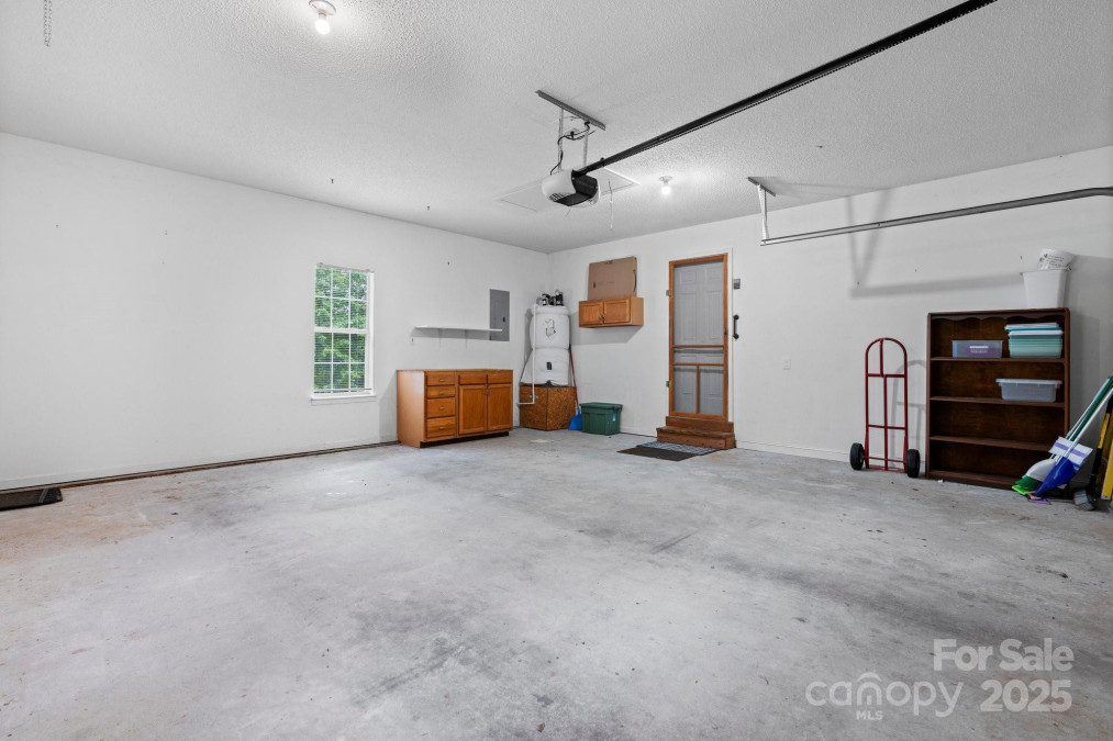109 Gatwick Ct Statesville, NC 28677