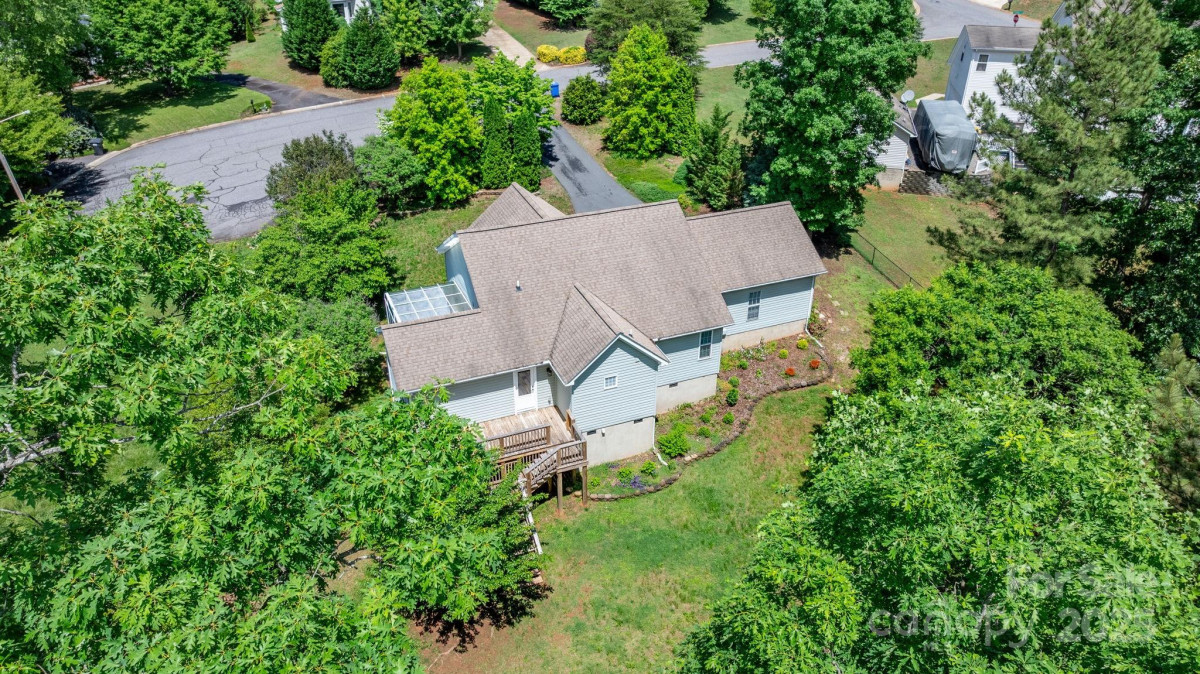 109 Gatwick Ct Statesville, NC 28677