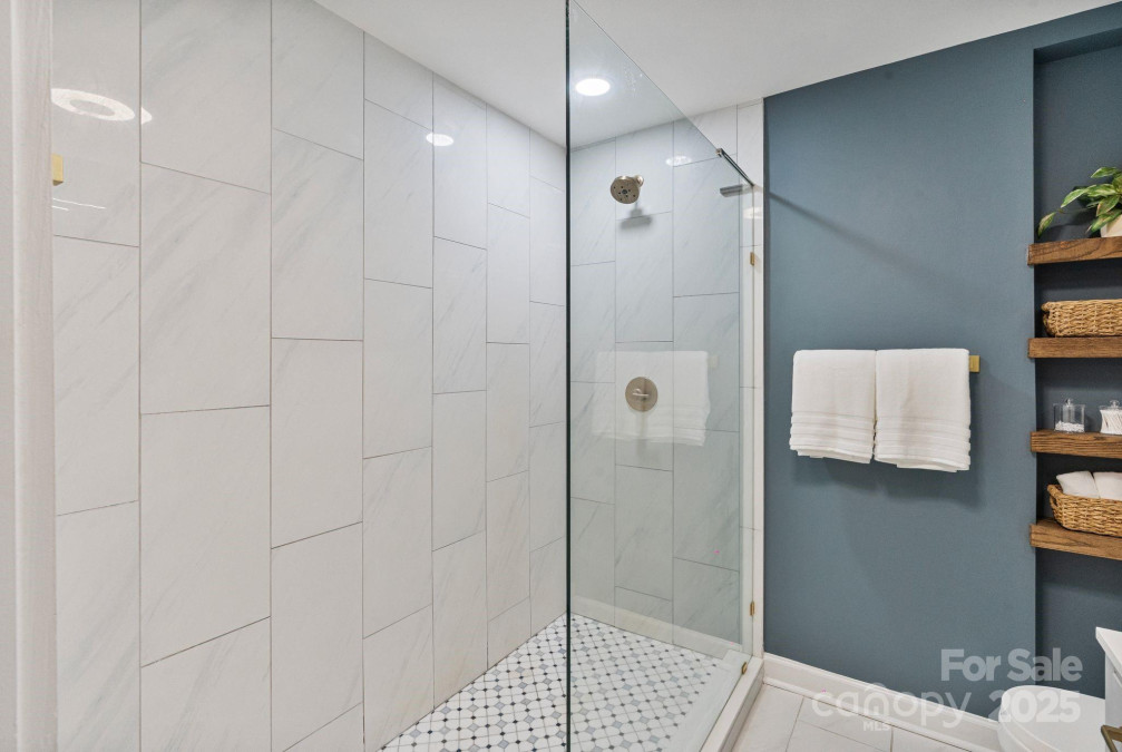 6208 Rocky Falls Rd Charlotte, NC 28211