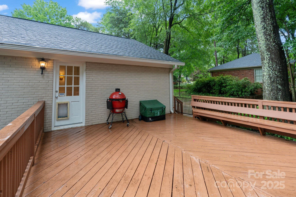 6208 Rocky Falls Rd Charlotte, NC 28211