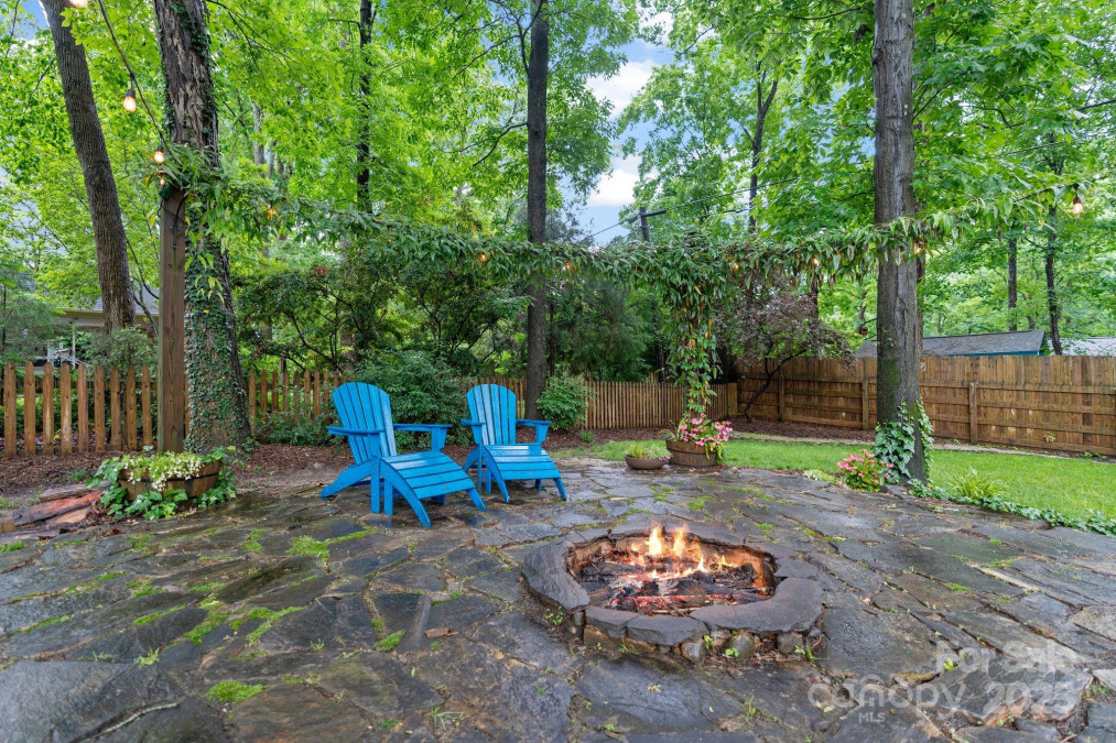 6208 Rocky Falls Rd Charlotte, NC 28211