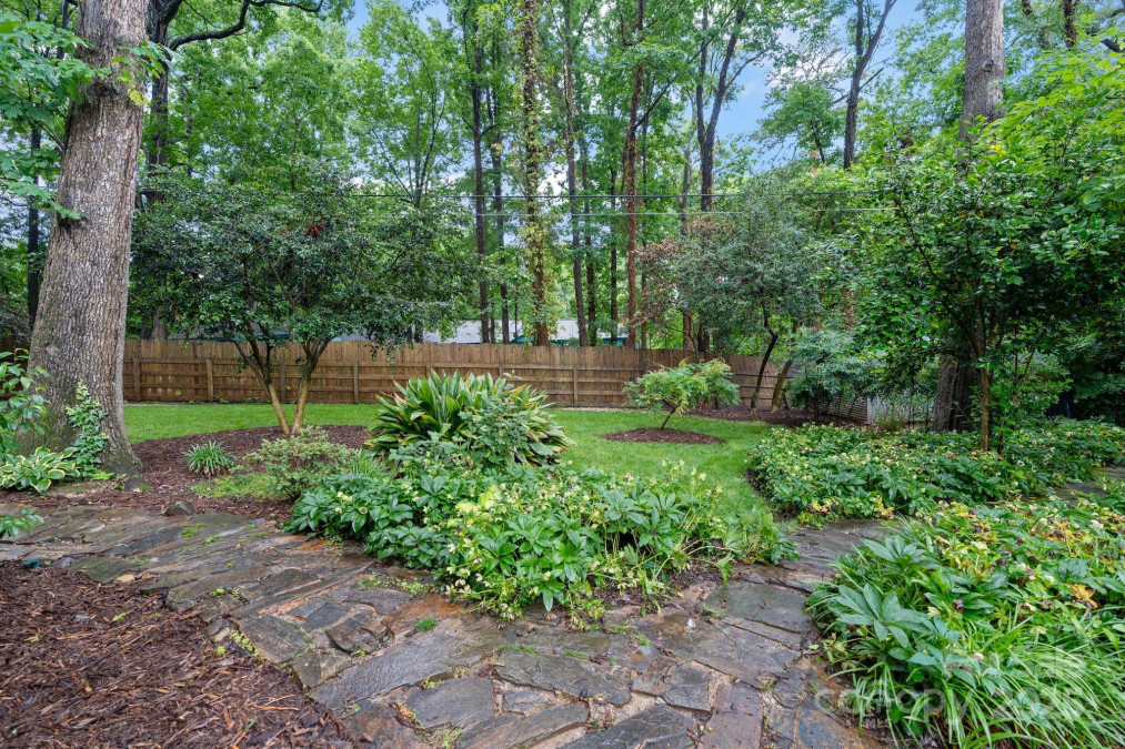 6208 Rocky Falls Rd Charlotte, NC 28211