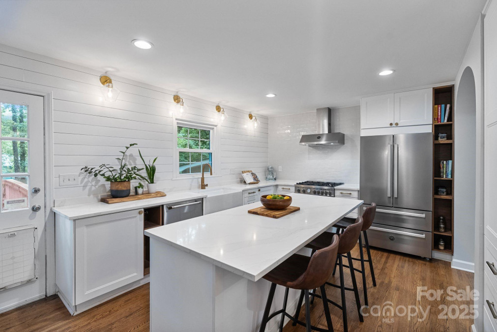6208 Rocky Falls Rd Charlotte, NC 28211