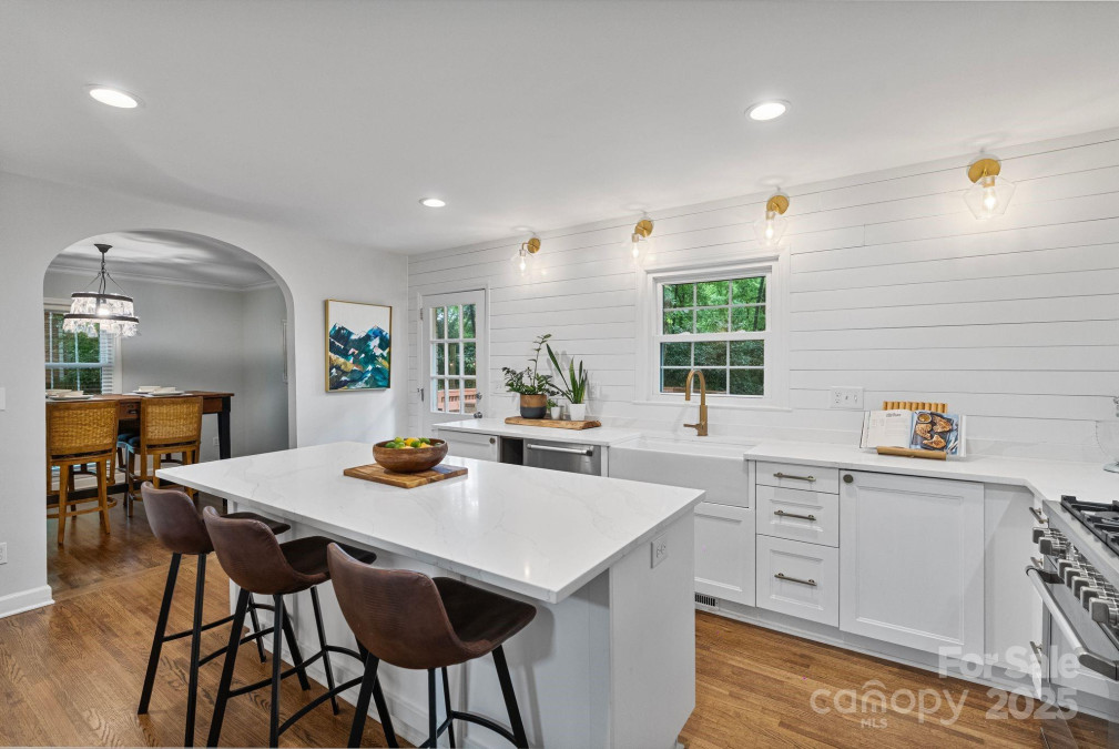 6208 Rocky Falls Rd Charlotte, NC 28211