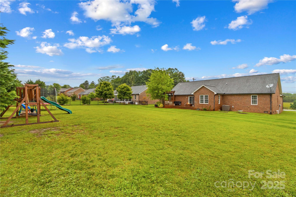 4336 Hunter Rhyne Rd Lincolnton, NC 28092