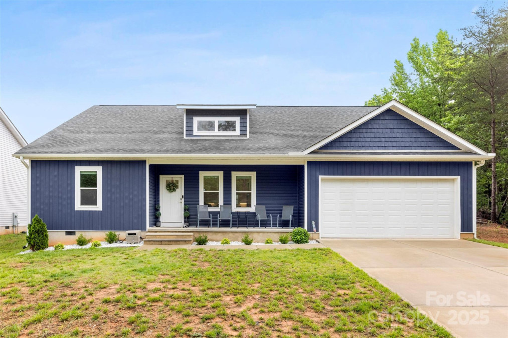 7683 Sarah Dr Denver, NC 28037