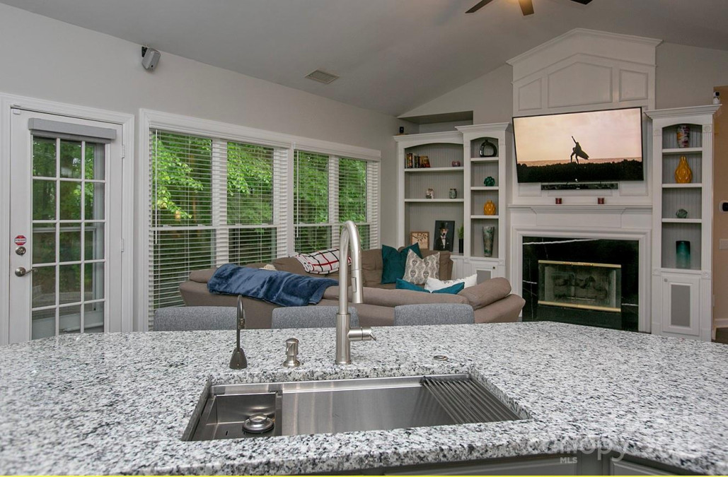6009 Swanston Dr Charlotte, NC 28269