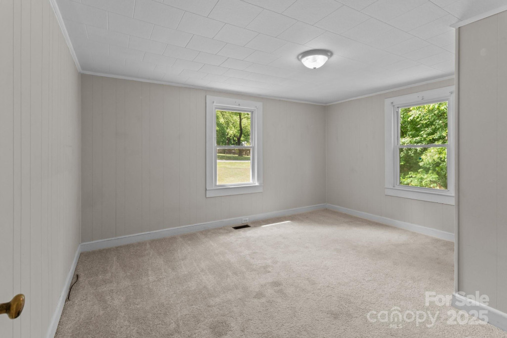 94 Sumner Ave Concord, NC 28027