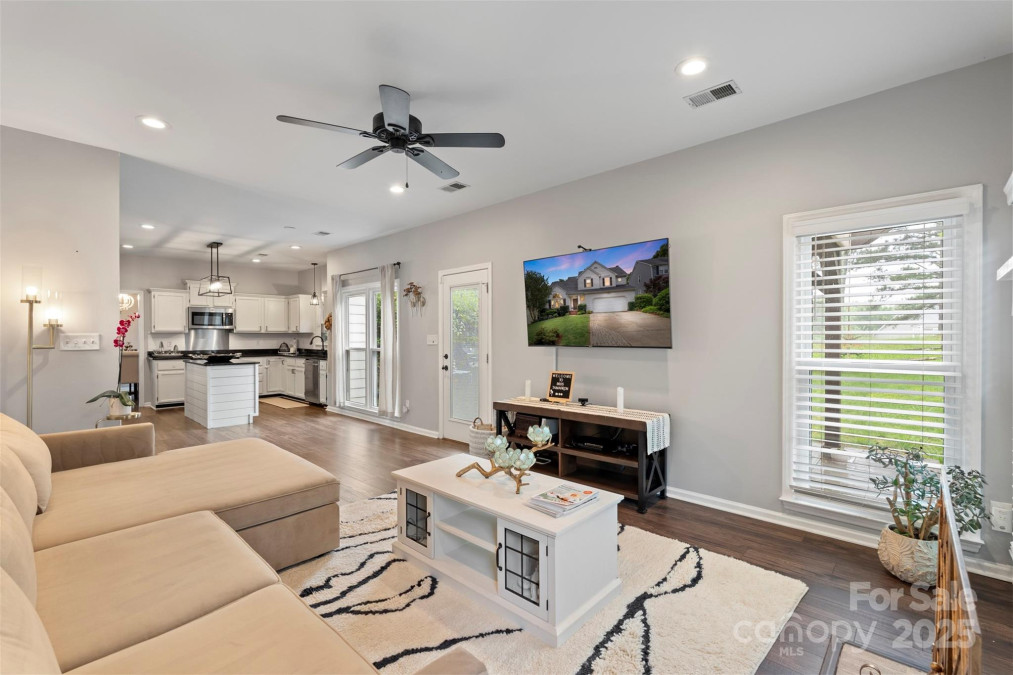 8605 Tamarron Dr Charlotte, NC 28277