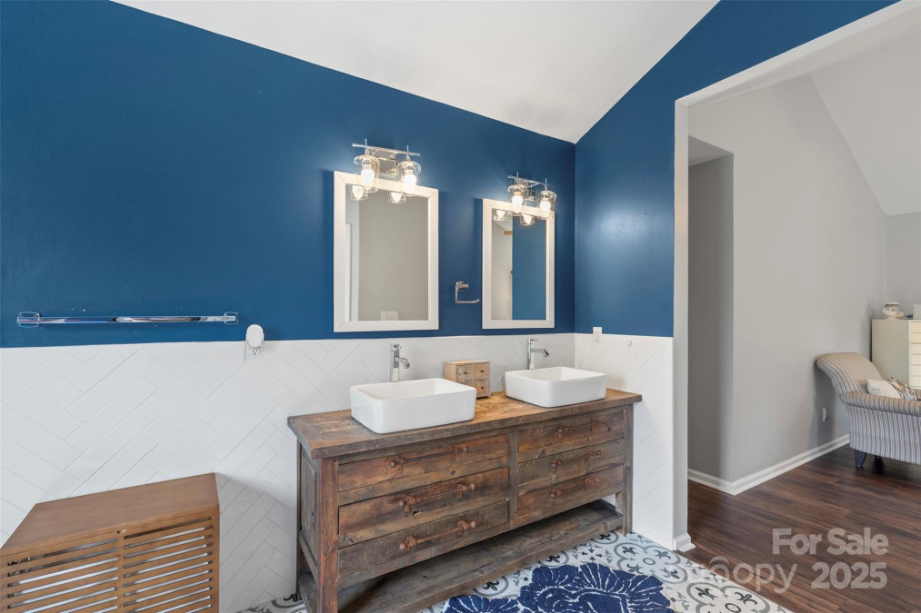 8605 Tamarron Dr Charlotte, NC 28277