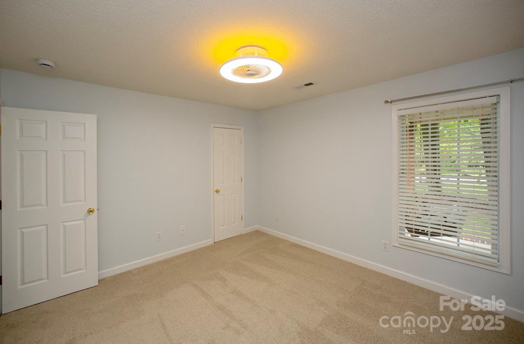 1610 Ford St Charlotte, NC 28216