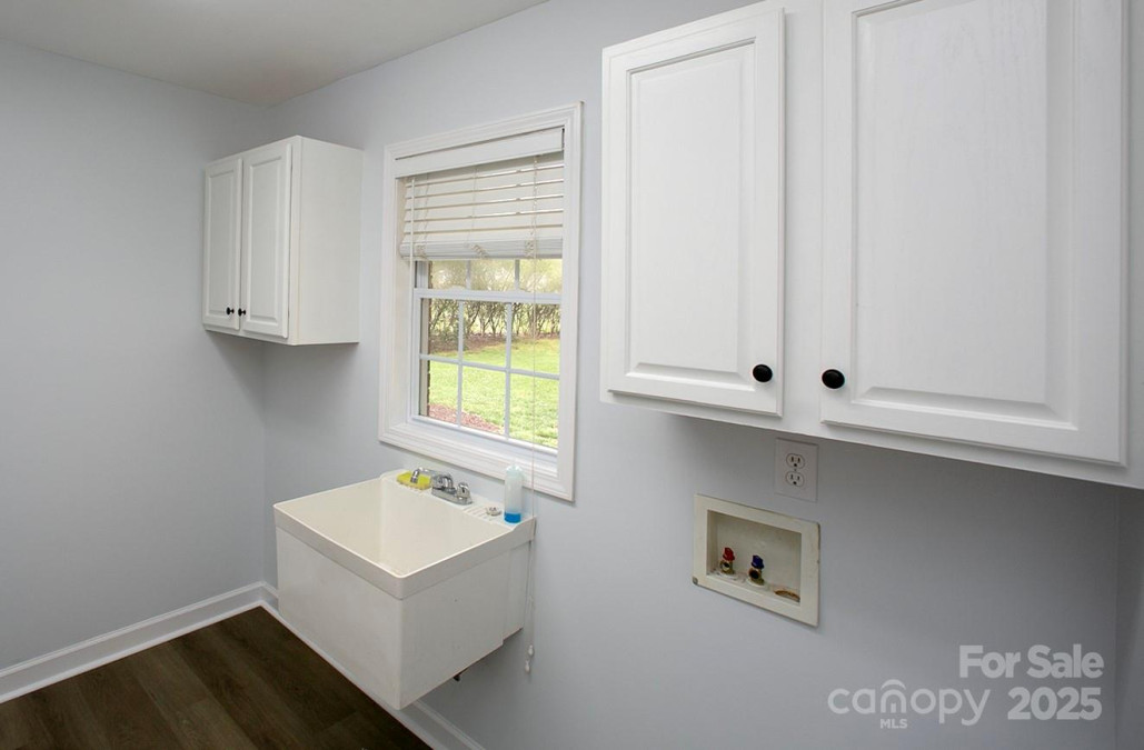 1610 Ford St Charlotte, NC 28216