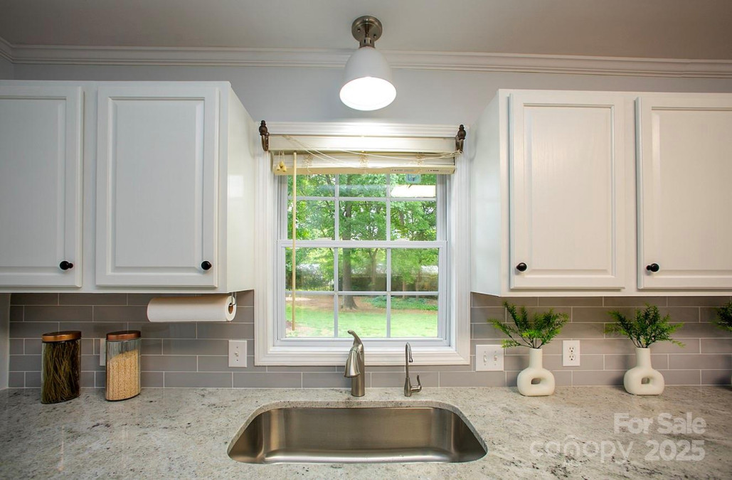 1610 Ford St Charlotte, NC 28216