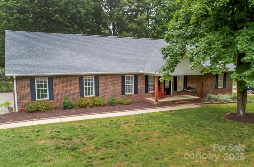 1610 Ford St Charlotte, NC 28216