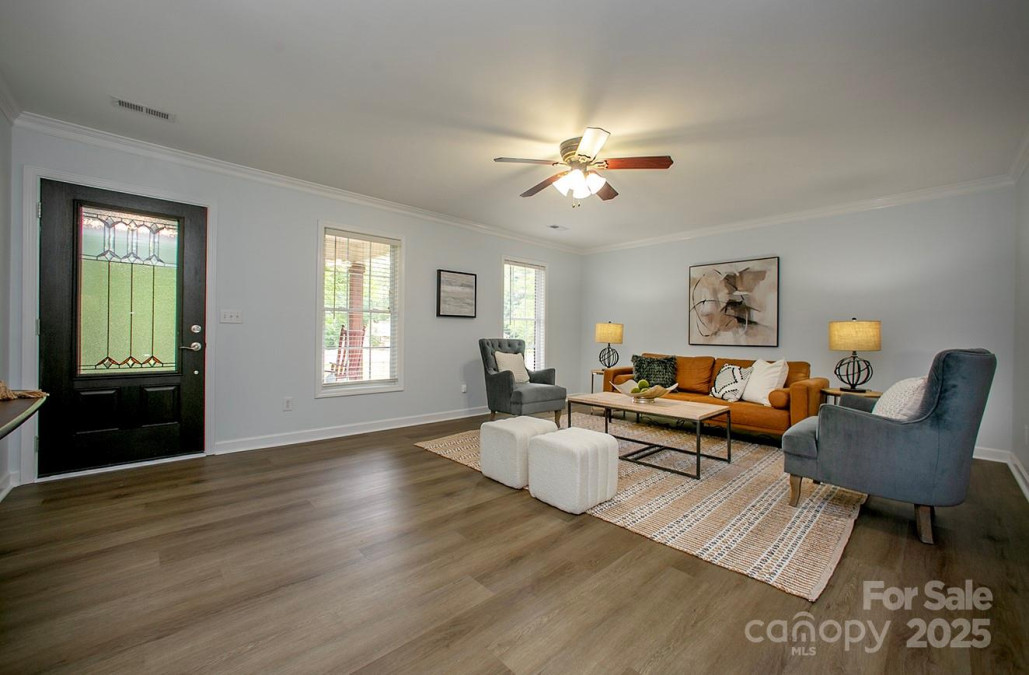 1610 Ford St Charlotte, NC 28216