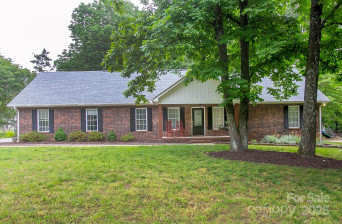 1610 Ford St Charlotte, NC 28216