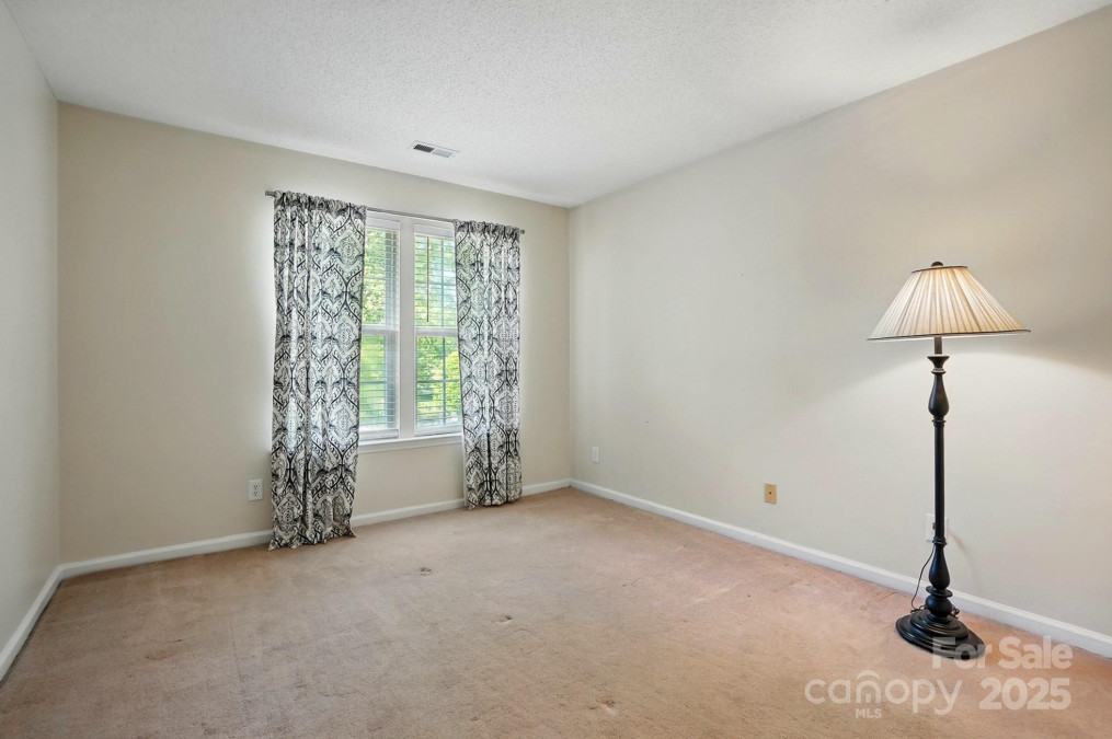 8744 Barrister Way Charlotte, NC 28216